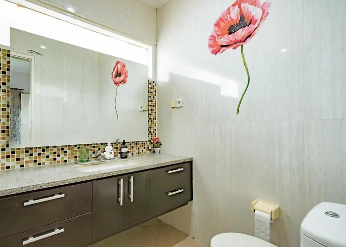 Casa Raya 4br Rayana By Damaresa Villa *