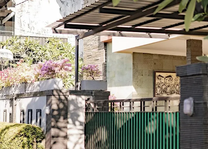 Casa Raya 4br Rayana By Damaresa Villa
