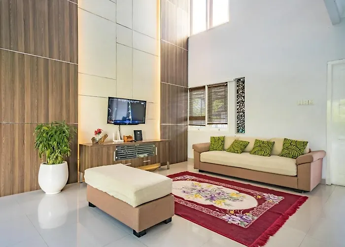 Casa Raya 4br Rayana By Damaresa Villa