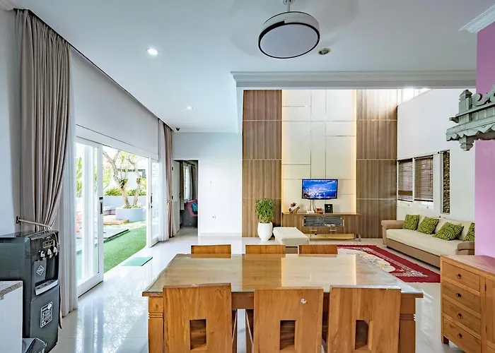 Casa Raya 4br Rayana By Damaresa *